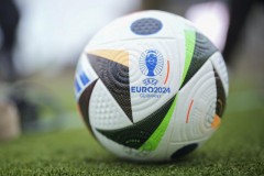 曝2024歐洲杯用球將內置芯片 檢測越位與手球